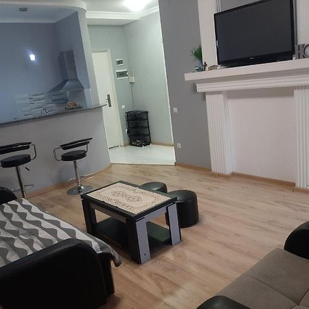 Apartment White Magnolia Batumi Ngoại thất bức ảnh