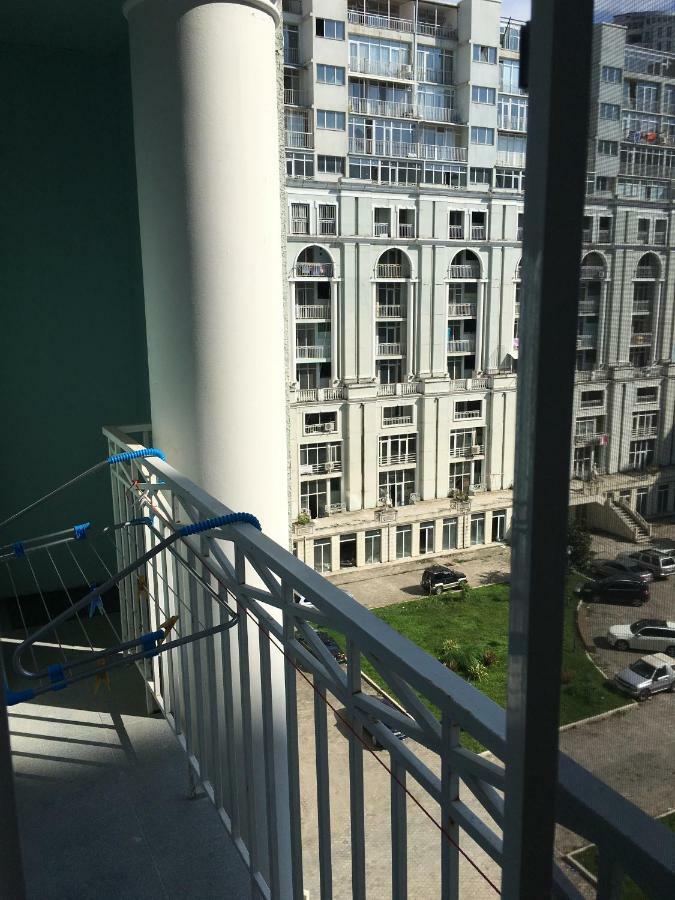 Apartment White Magnolia Batumi Ngoại thất bức ảnh